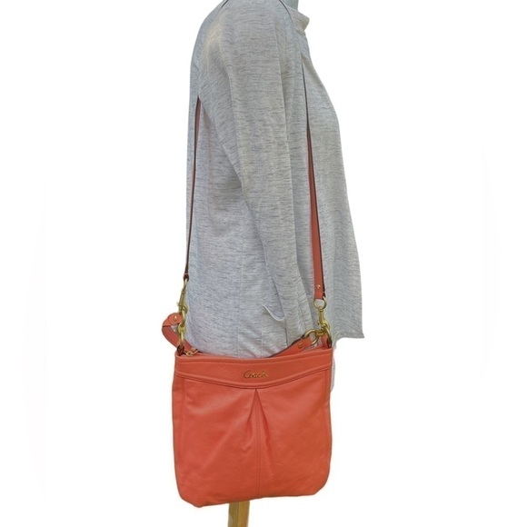 Coach Ashley Shoulder  Bag Peach - Picture 1 of 16